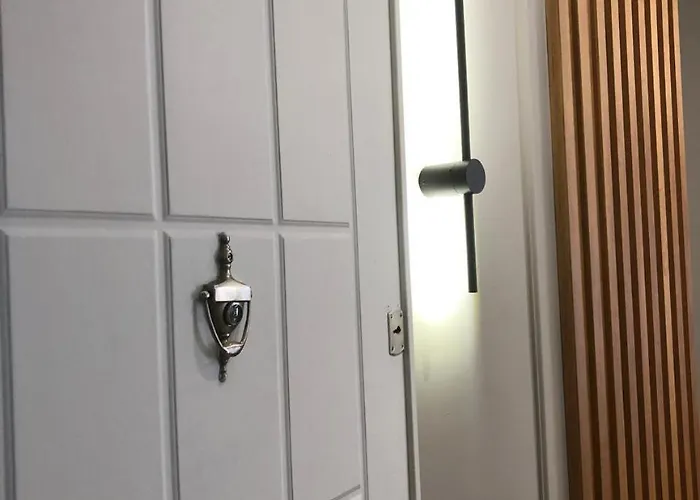 Central Apartment Tirana * ティラナ